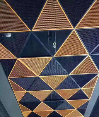 1 밀리미터 삼각 금속판 천장 타일은 알루미늄 ISO9001에 구멍을 냈습니다