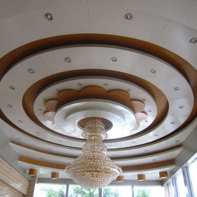 보류된 주문 제작된 알루미늄 금속 천장 곡선도파