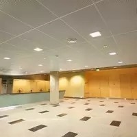 600x600mm은 베벨된 두께 30 밀리미터와 사각 모서리와 상한에서 질주합니다