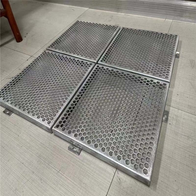 빌딩을 다른 금속을 입히기 위한 600X600mm 6 각형 퍼포레이티드 금속 정면 알루미늄 판넬