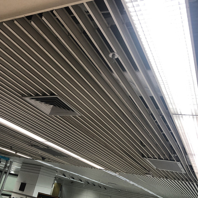 외벽 장식을 위한 항발화성 알루미늄 비 스크린 천장 200x3000mm