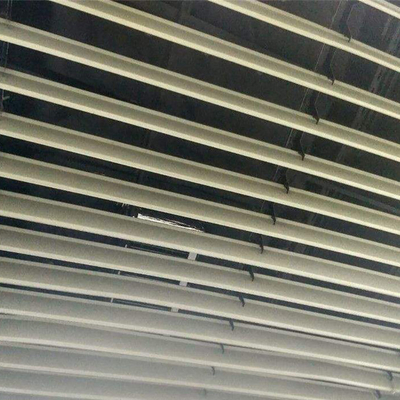외벽 장식을 위한 항발화성 알루미늄 비 스크린 천장 200x3000mm